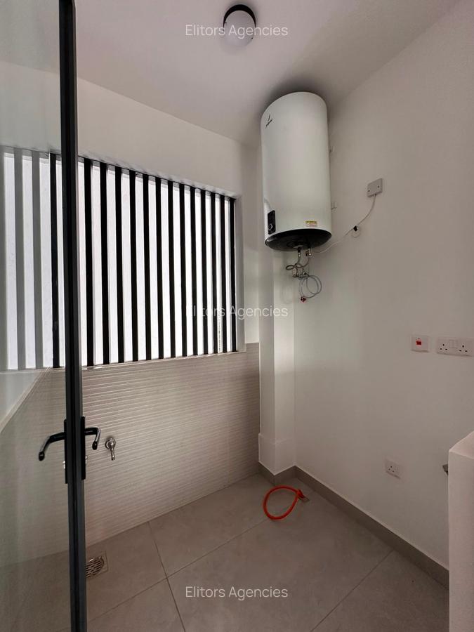 2 Bed Apartment with En Suite at Kirawa Road - 8