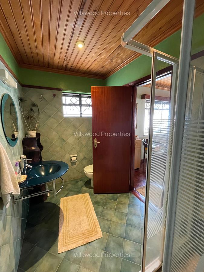 4 Bed House with En Suite in Spring Valley - 11