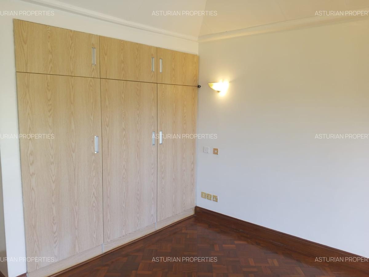 5 Bed Townhouse with En Suite in Runda - 5