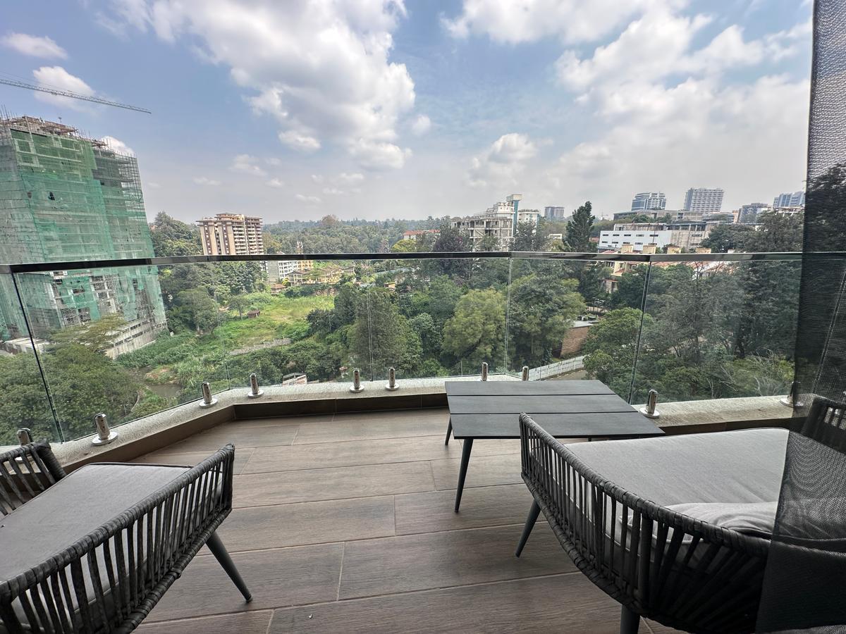 Serviced 3 Bed Apartment with En Suite in Westlands Area - 4