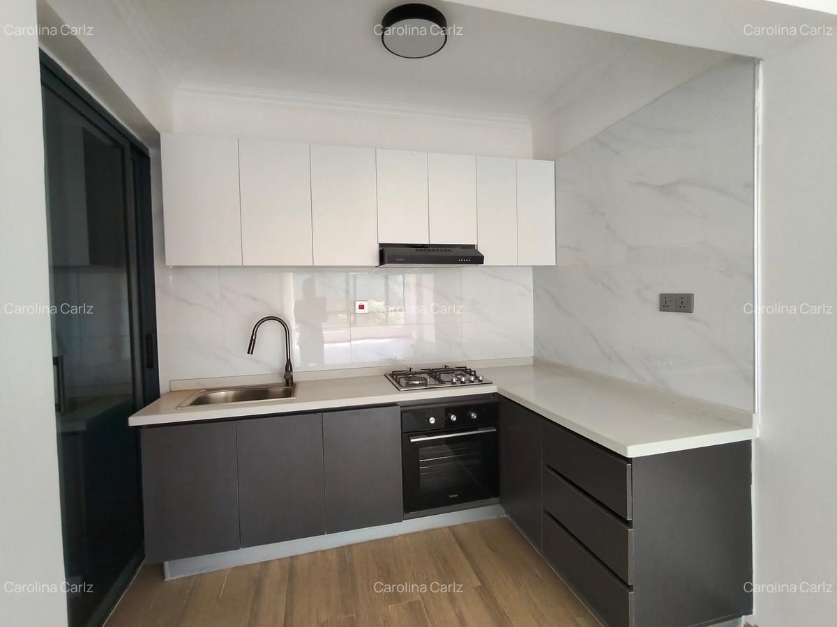 2 Bed Apartment with En Suite at Sports Rd/ Rhapta Road - 10