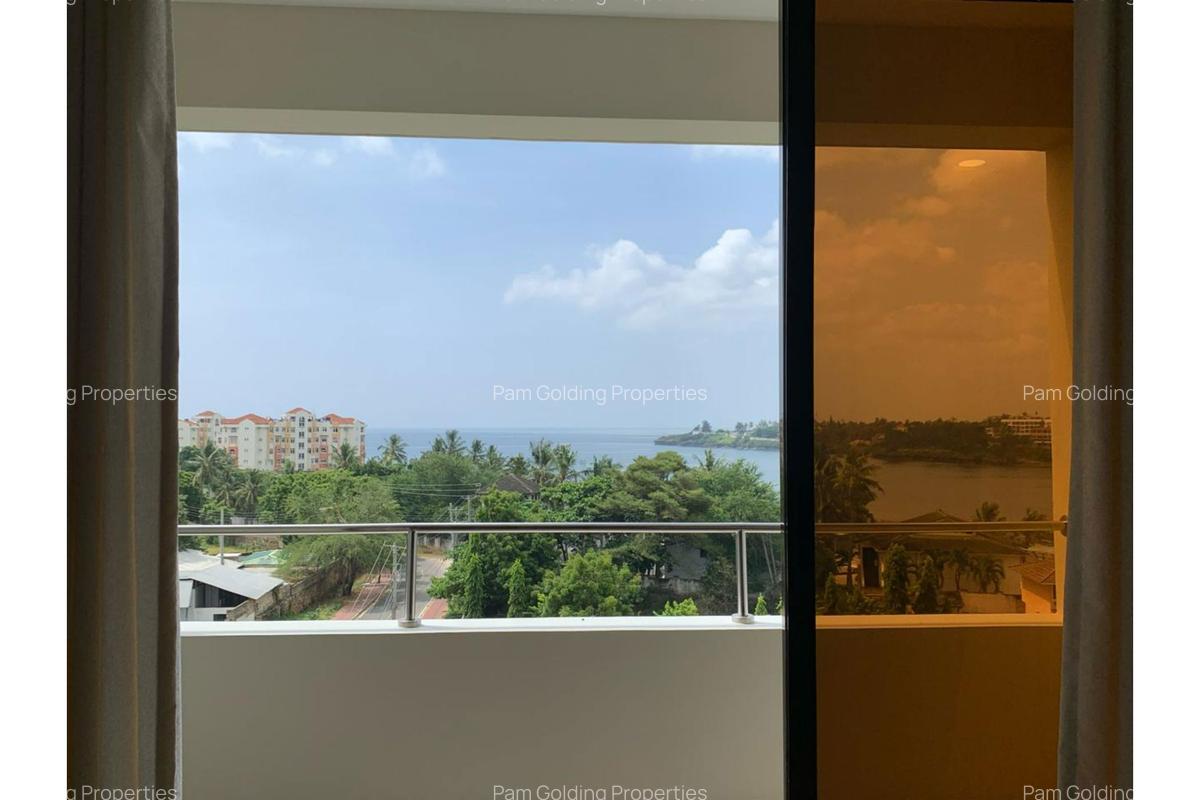 2 Bed Apartment with En Suite in Nyali Area - 13