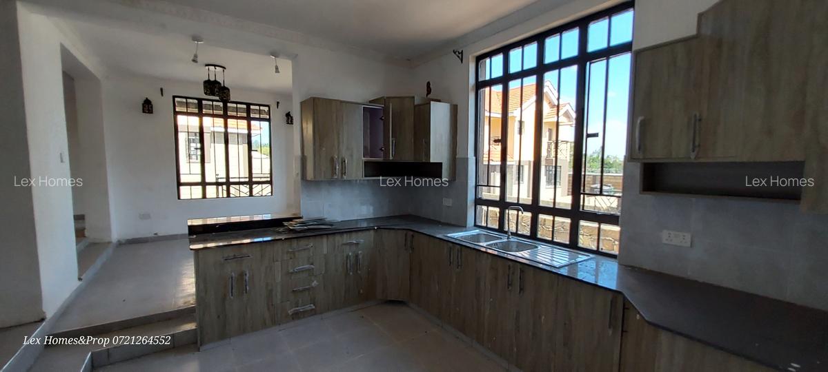 4 Bed House with En Suite at Rimpa - 11