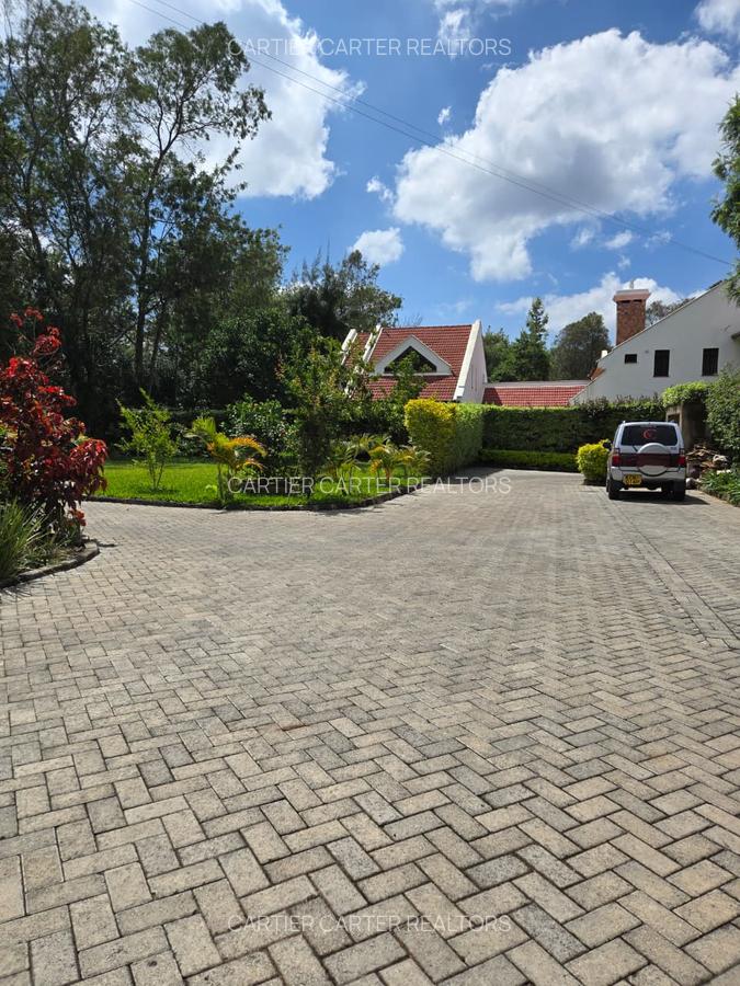 Serviced 2 Bed Apartment with En Suite in Karen - 3