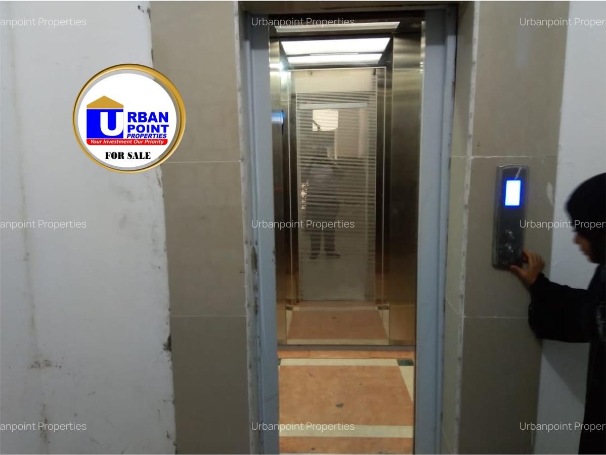 3 Bed Apartment with Parking in Tudor - 2