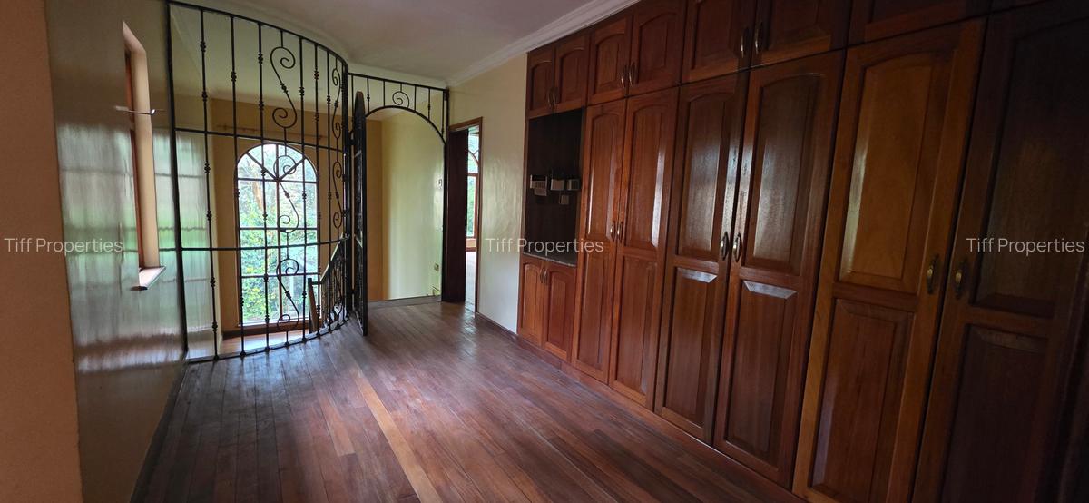 5 Bed Townhouse in Karen - 9