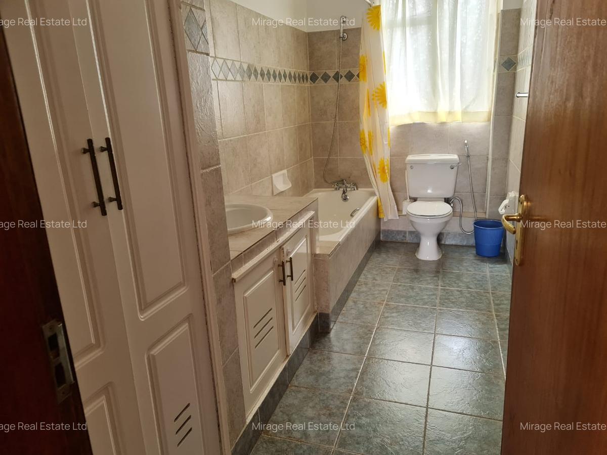 4 Bed Apartment with Swimming Pool in Kilimani - 9