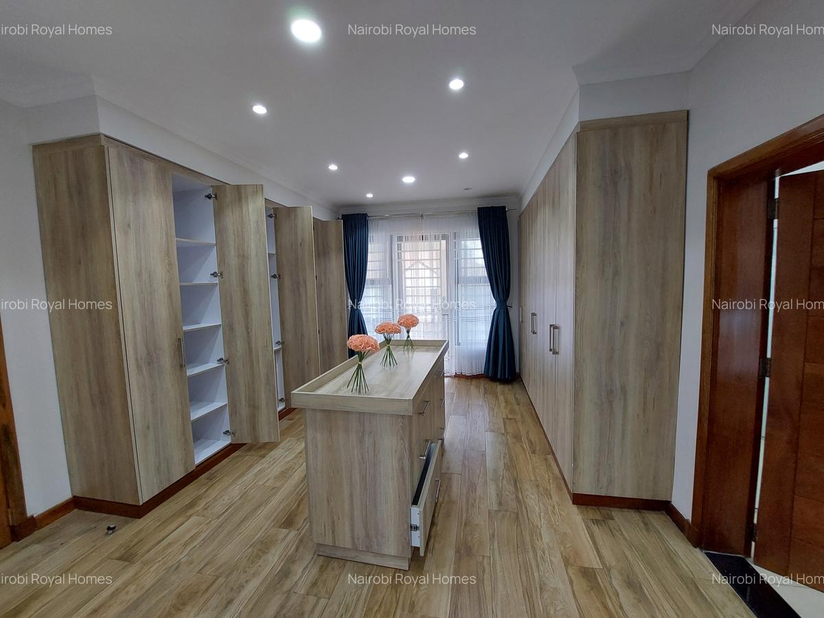 4 Bed House with En Suite at Paradise Lost - 18