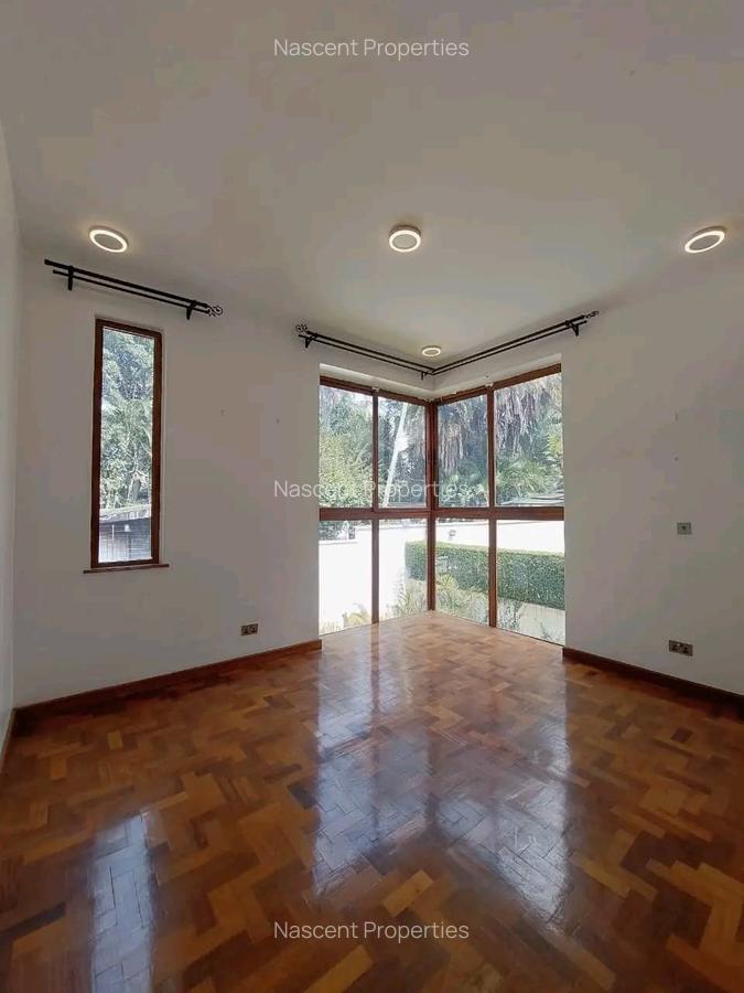 6 Bed Townhouse with En Suite in Lavington - 8