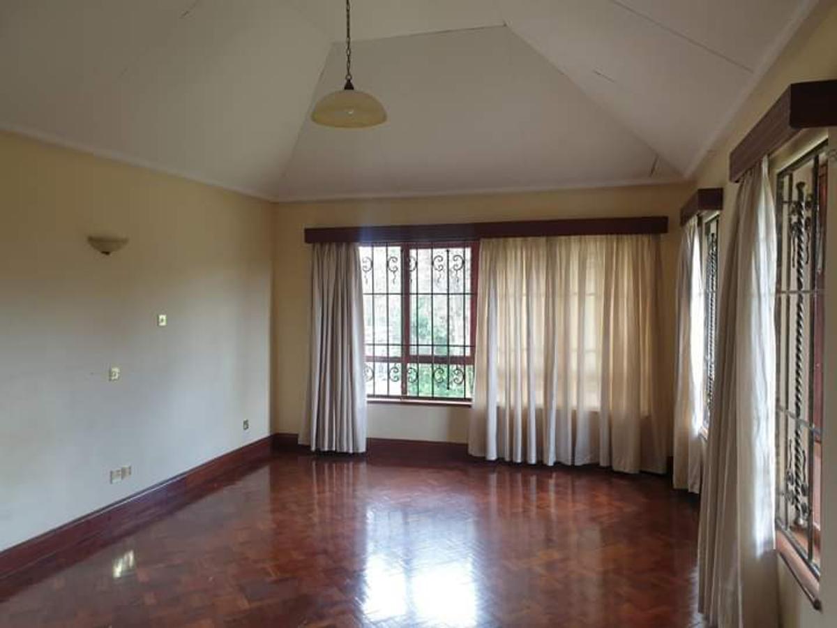 5 Bed Townhouse with En Suite in Runda - 4