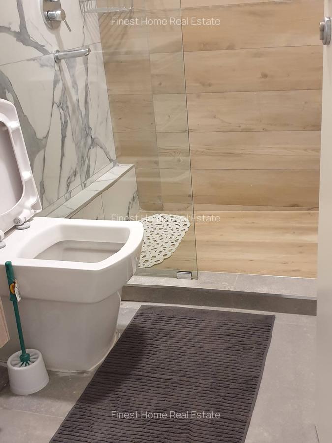 Furnished 2 Bed Apartment with En Suite at 4Th Parklands Avenue - 6