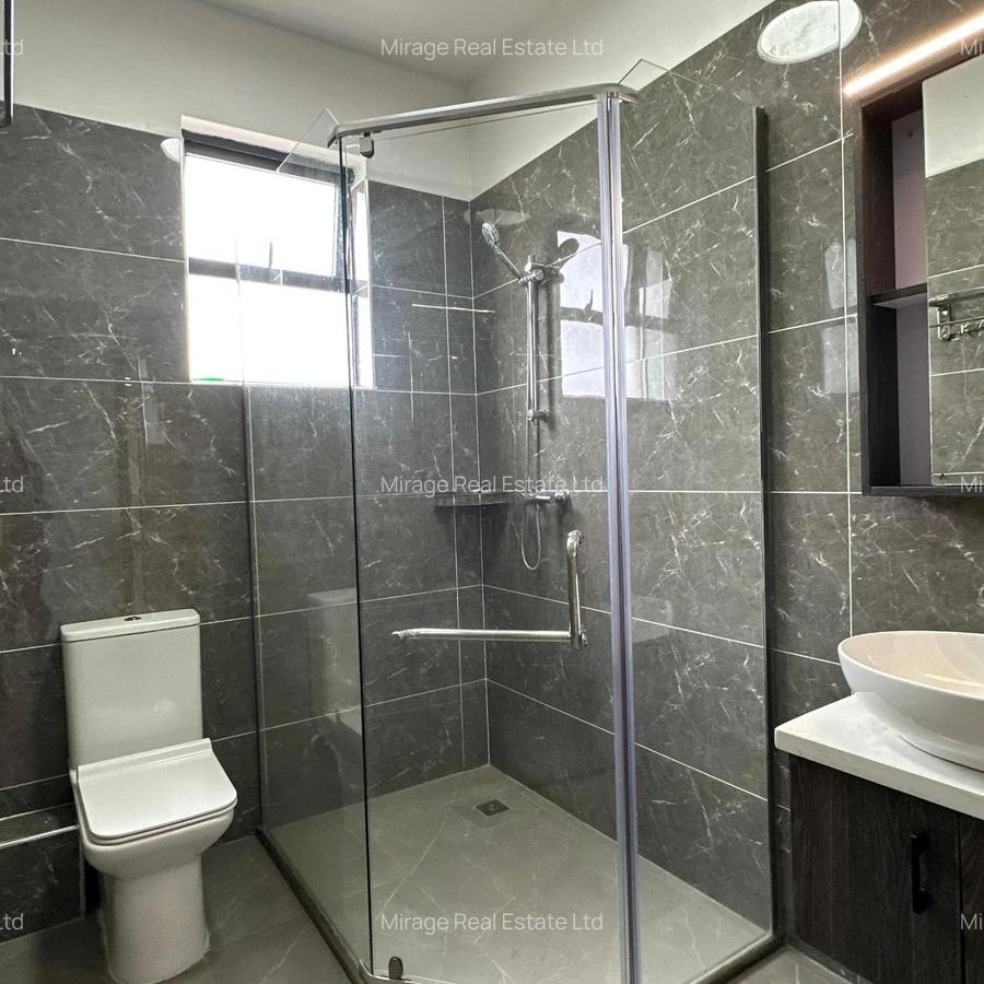 4 Bed Apartment with En Suite in Kilimani - 2