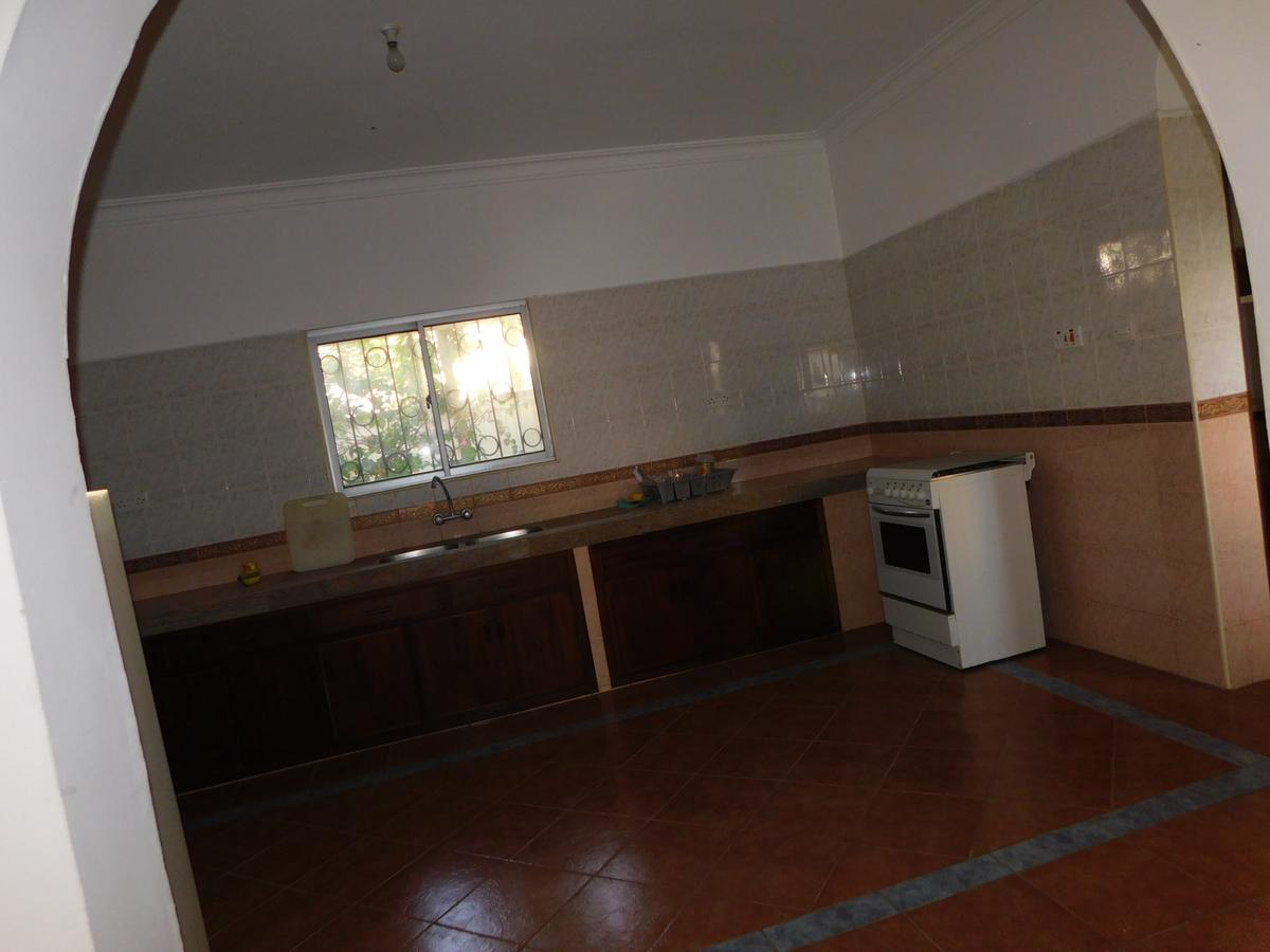 4 Bed House with En Suite at Nyali - 2