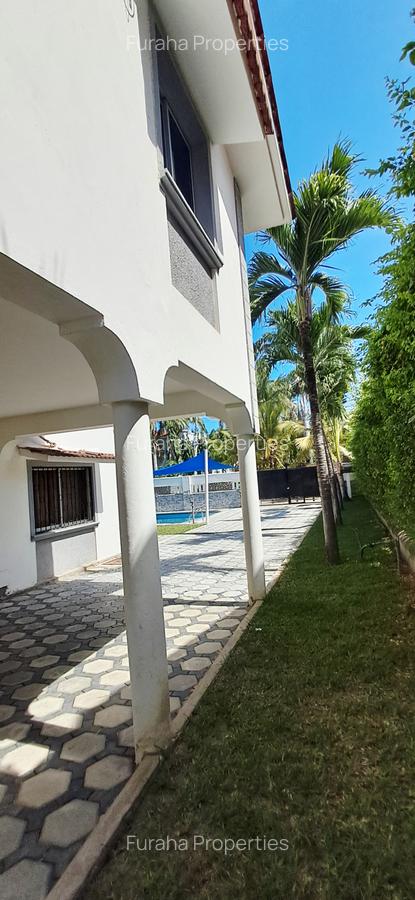 4 Bed Villa with En Suite at Nyali - 10