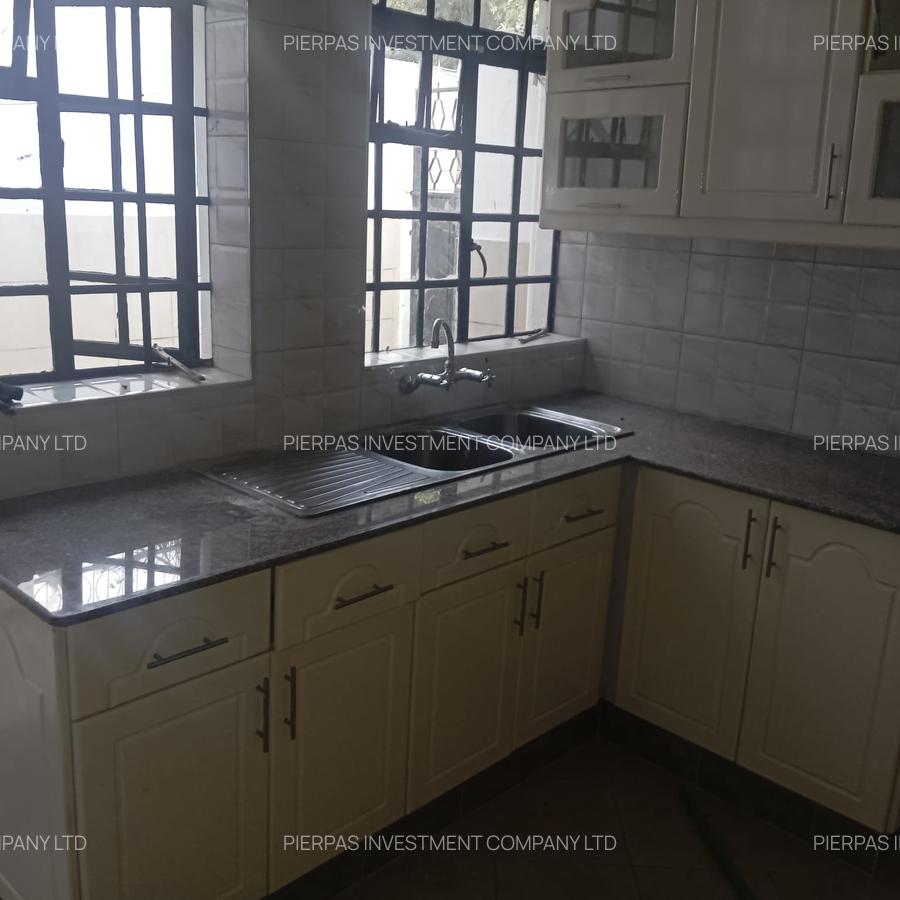 5 Bed Villa with En Suite in Westlands Area - 5