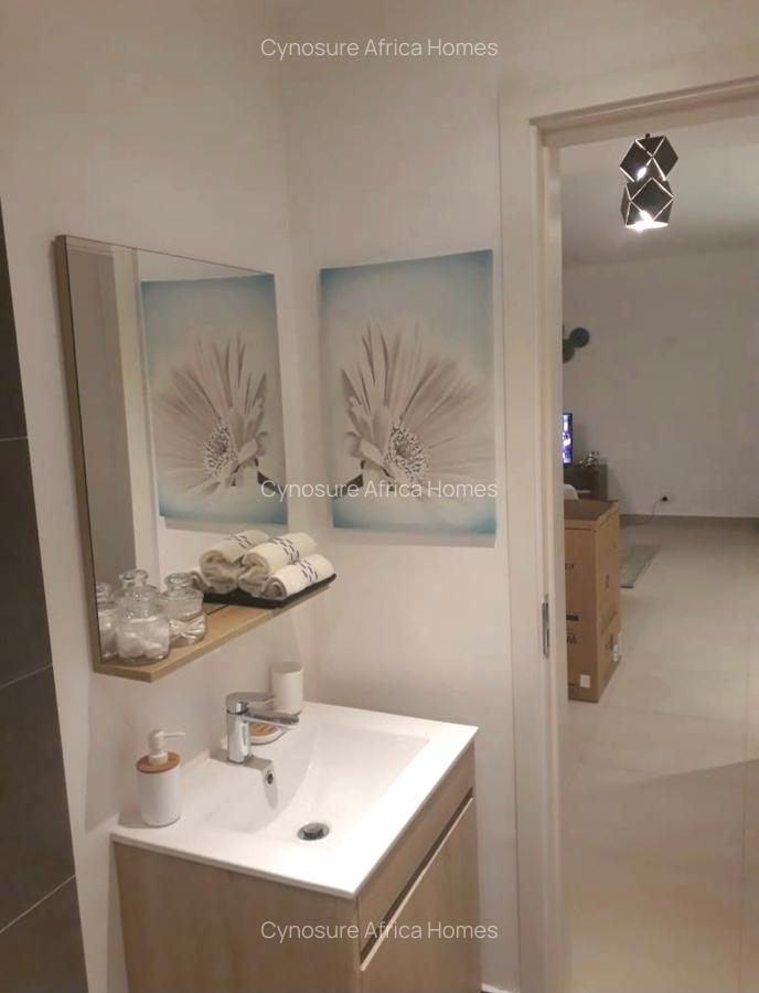 Serviced 2 Bed Apartment with En Suite at Lavington - 8