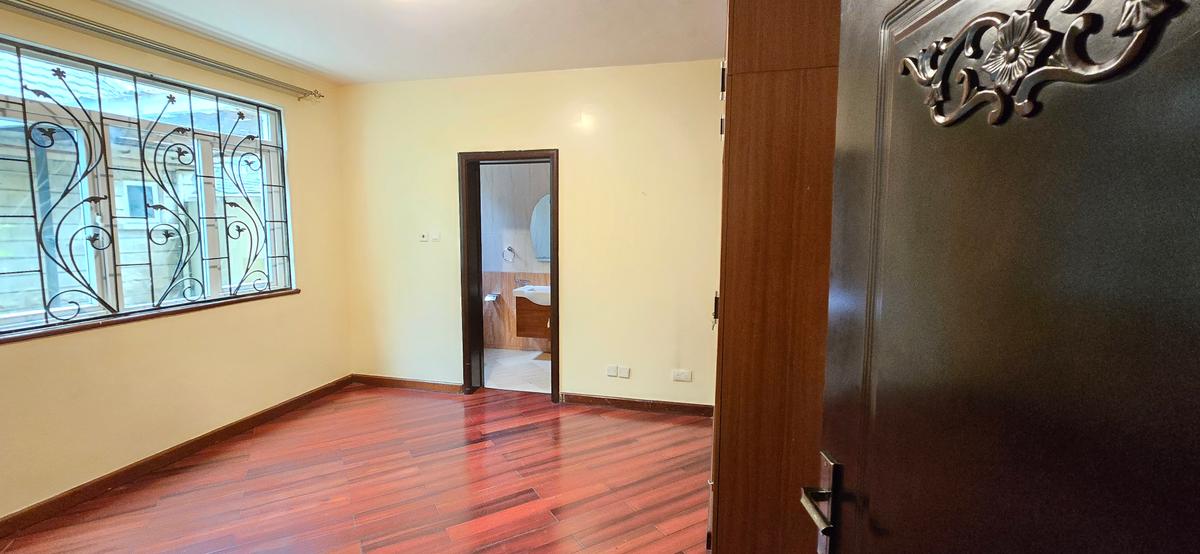 5 Bed Townhouse with En Suite at Owashika Road - 6