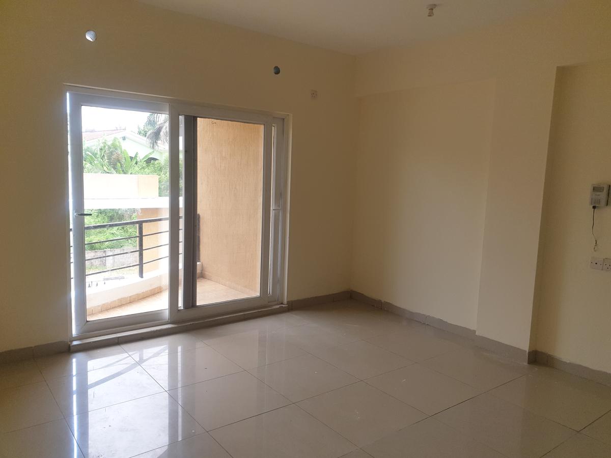 3 Bed Apartment with En Suite at Sea View Road - 3