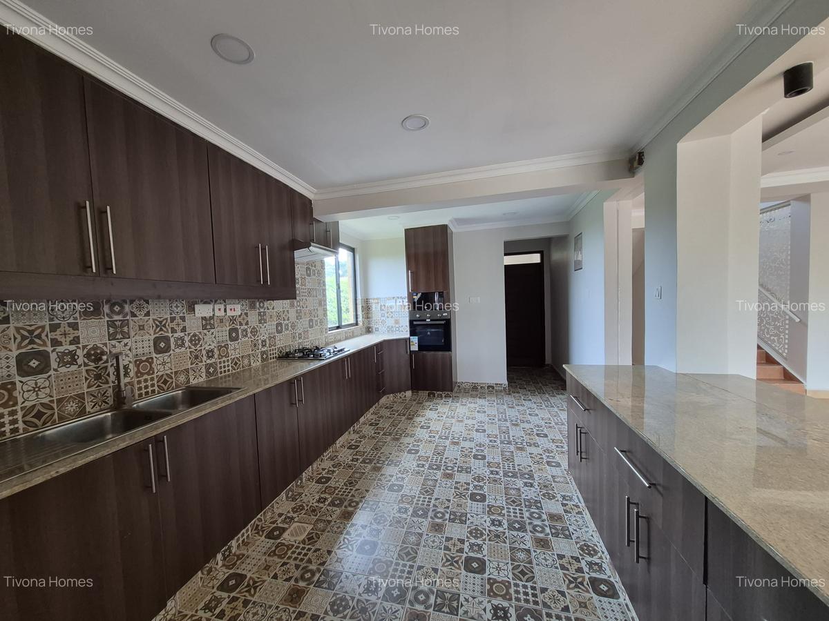 4 Bed House in Kiambu Road - 9