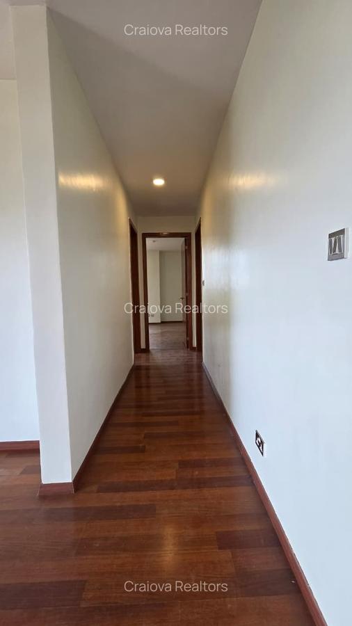 3 Bed Apartment with En Suite at 6Th Parklands - 12