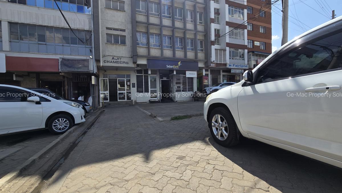 180 m² Commercial Property with Service Charge Included at Kenyatta Market - 6