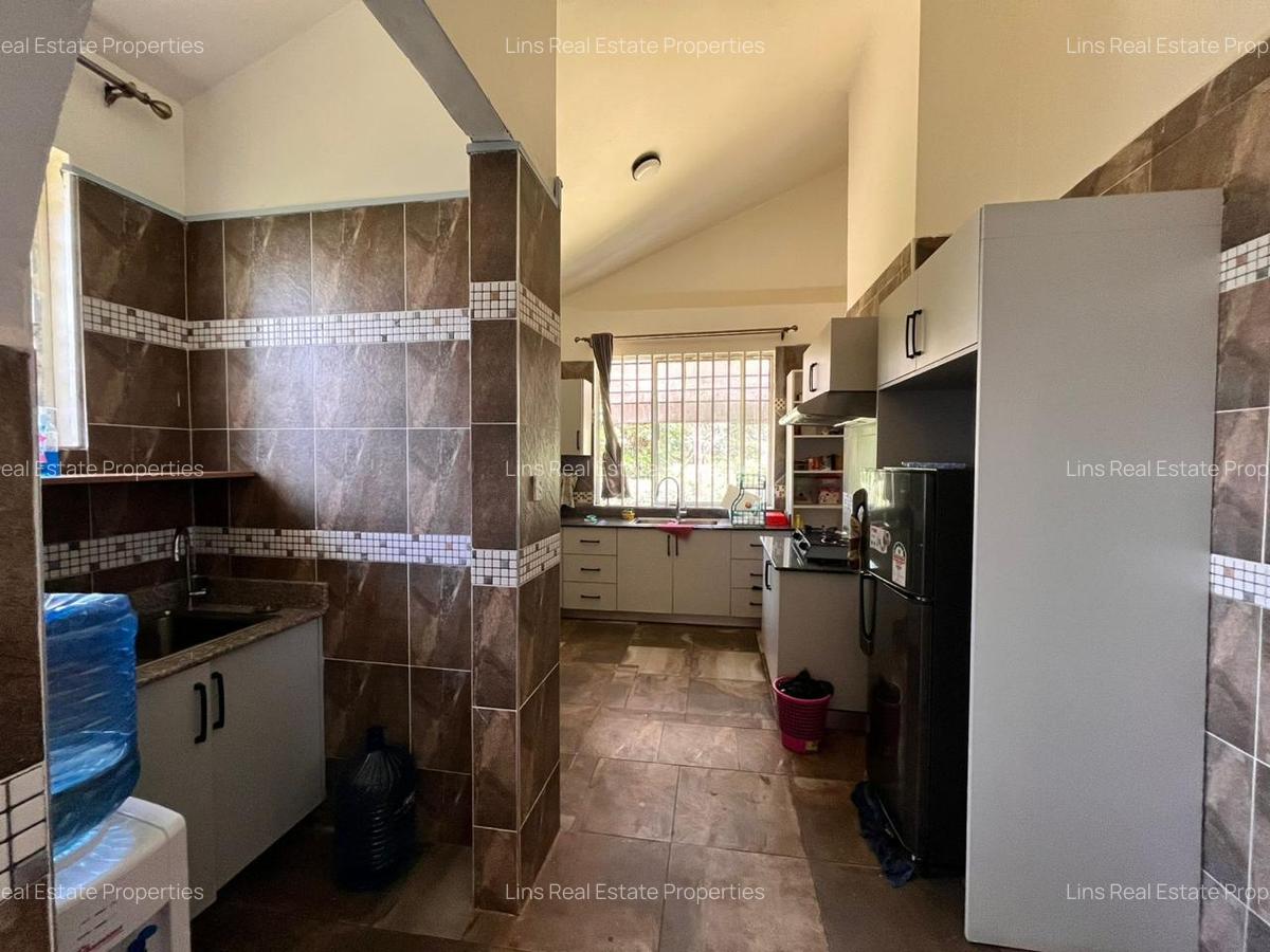 4 Bed House with En Suite in Nyari - 8