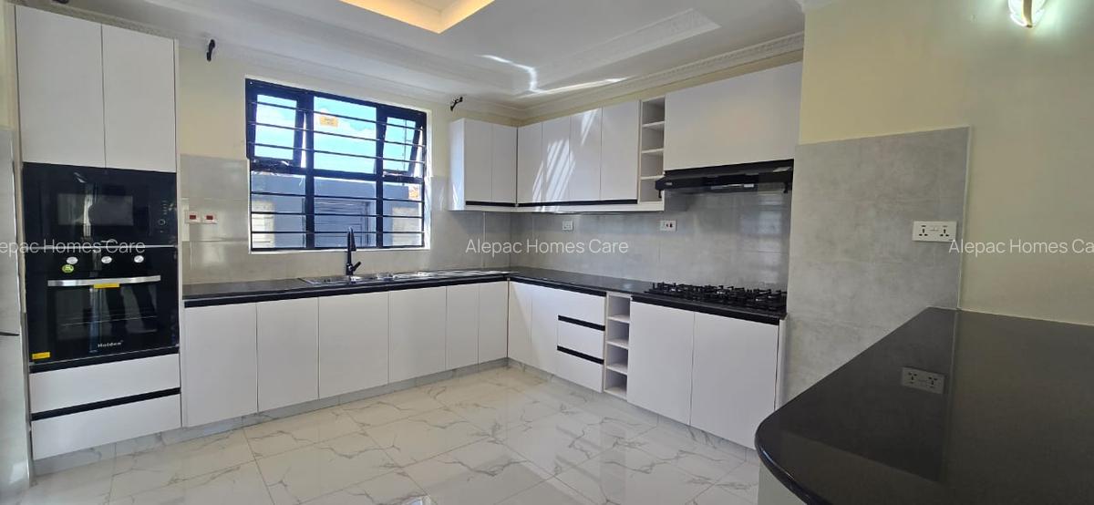 4 Bed House with En Suite at Kamakis - 6