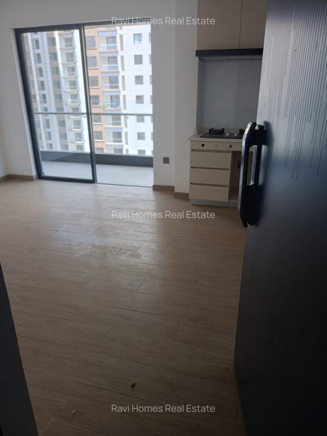 1 Bed Apartment with Swimming Pool in Kilimani - 2