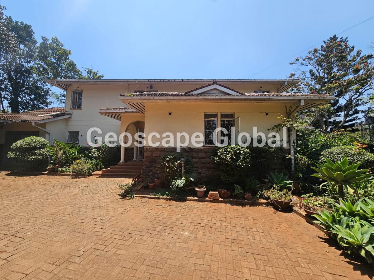 5 Bed House with En Suite in Runda - 6