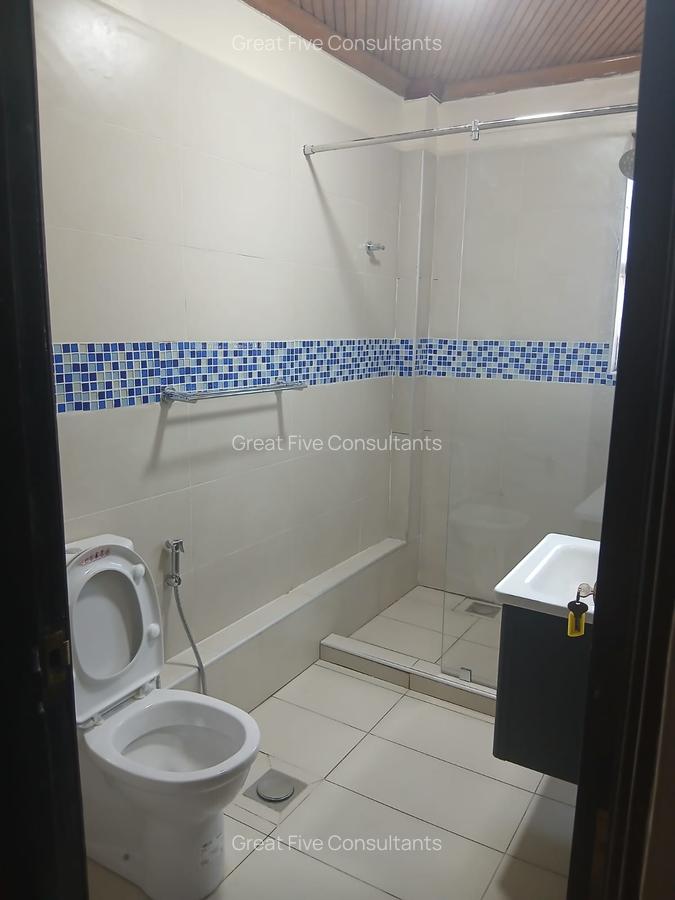 4 Bed Villa with En Suite in Runda - 14