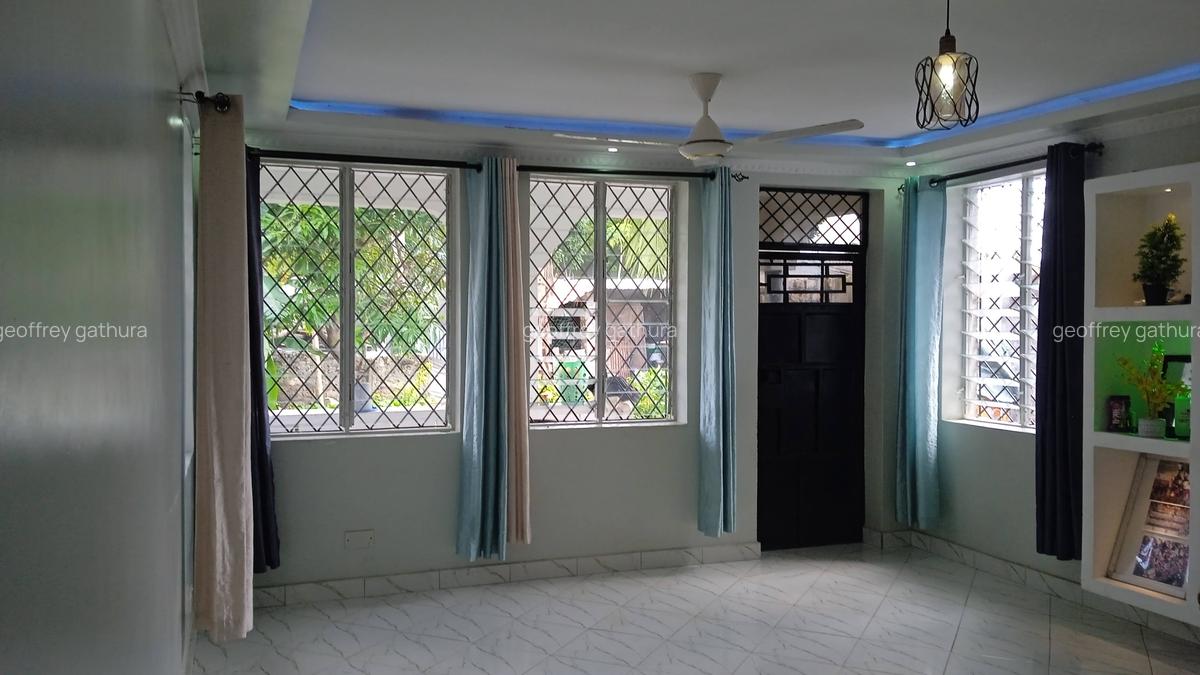 3 Bed House with En Suite at Behind Kari - 4