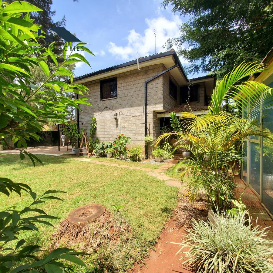 5 Bed Townhouse with En Suite at Lavington - 20