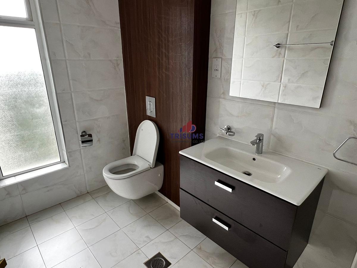 1 Bed Apartment with En Suite at Westland - 5