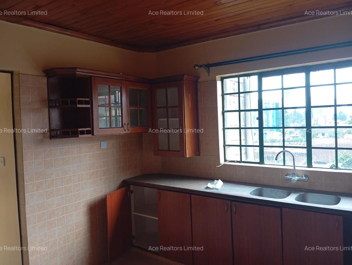 4 Bed Apartment with En Suite at Lavington - 6