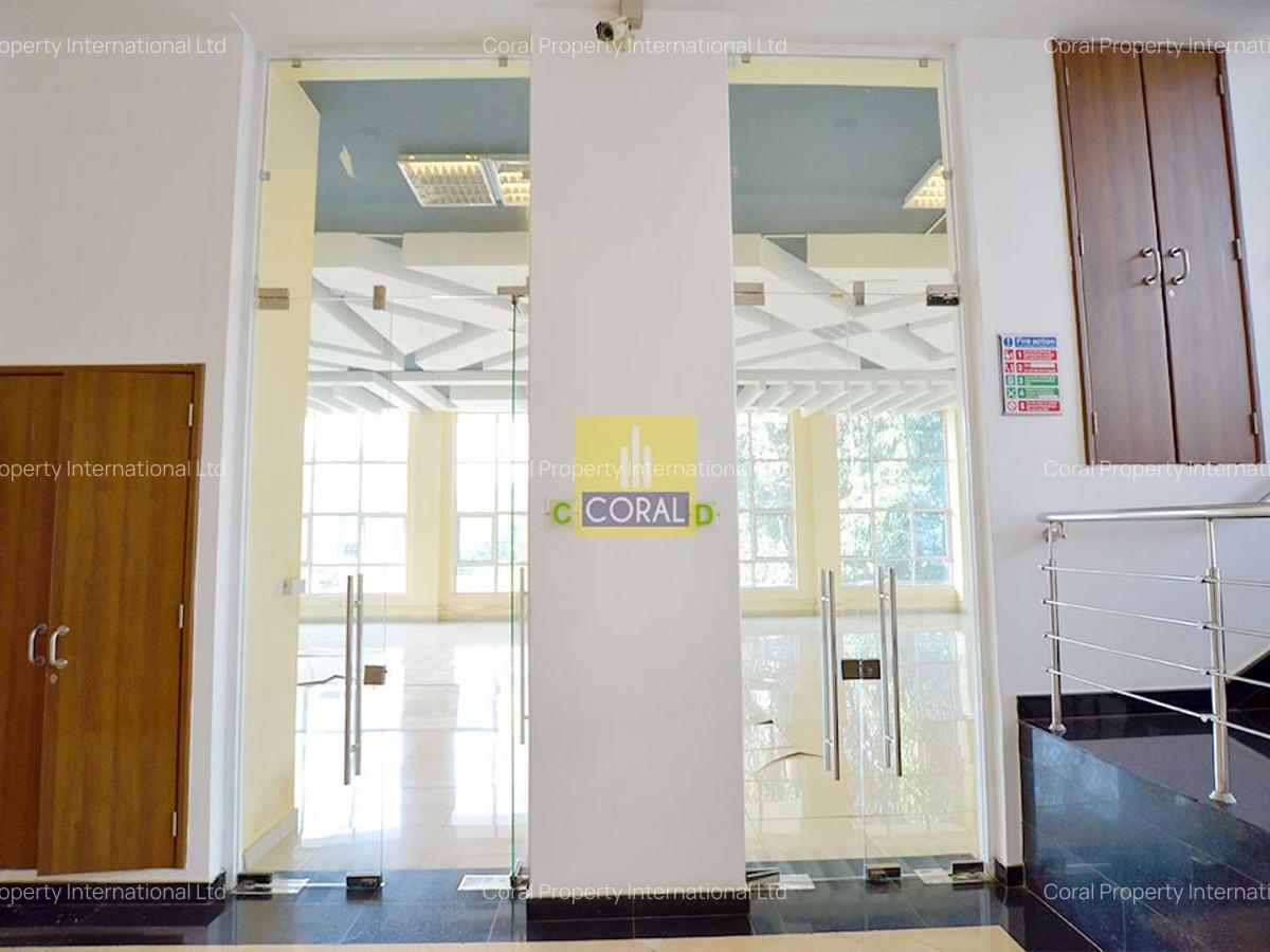 2,000 ft² Office with Lift at Off Ring Rd Parklands - 7