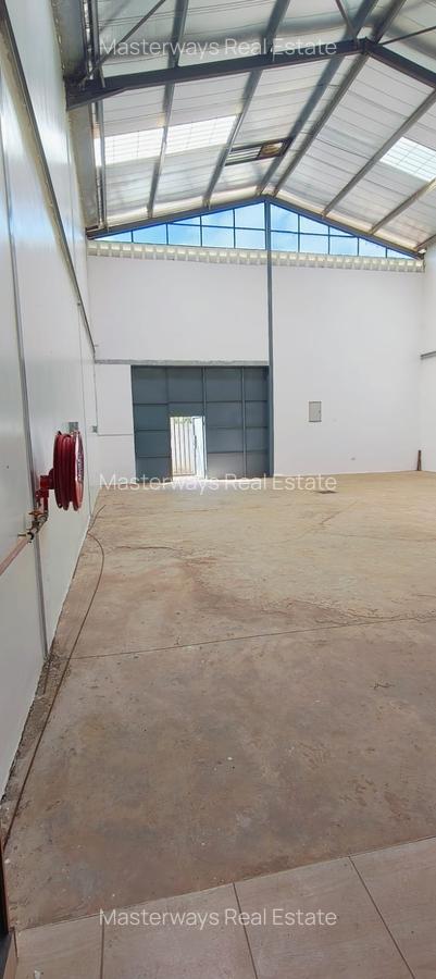 2,432 ft² Warehouse with Service Charge Included in Kamakis - 9