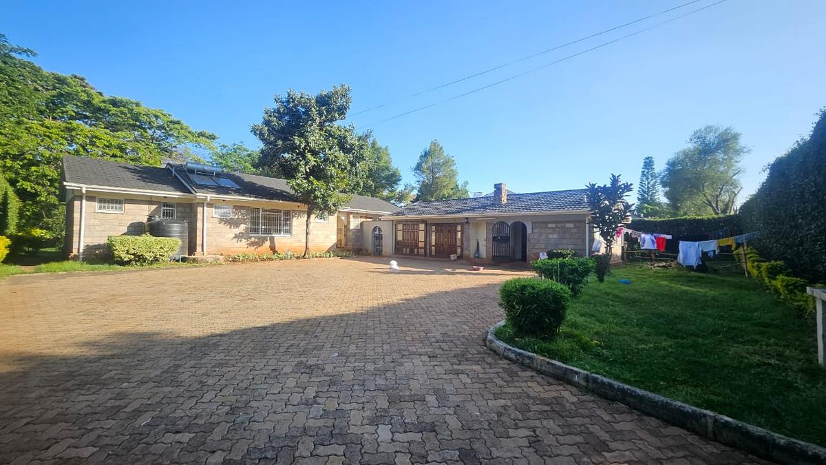 4 Bed House with En Suite at Old Runda - 17