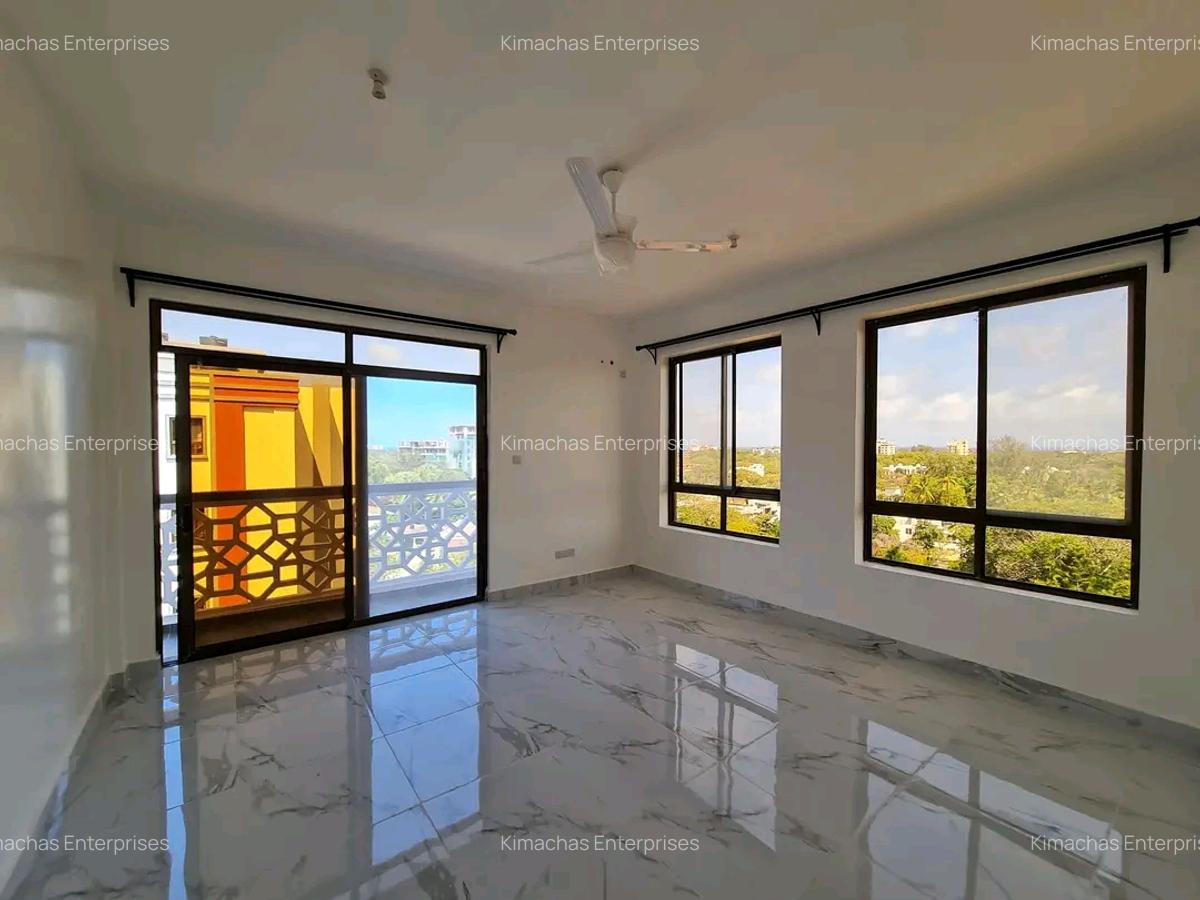 3 Bed Apartment with En Suite at Kasuku Road - 12