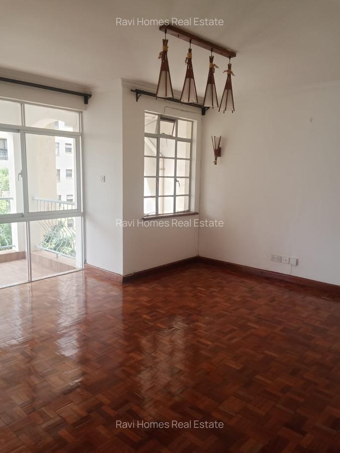 3 Bed Apartment with En Suite in Kilimani - 13