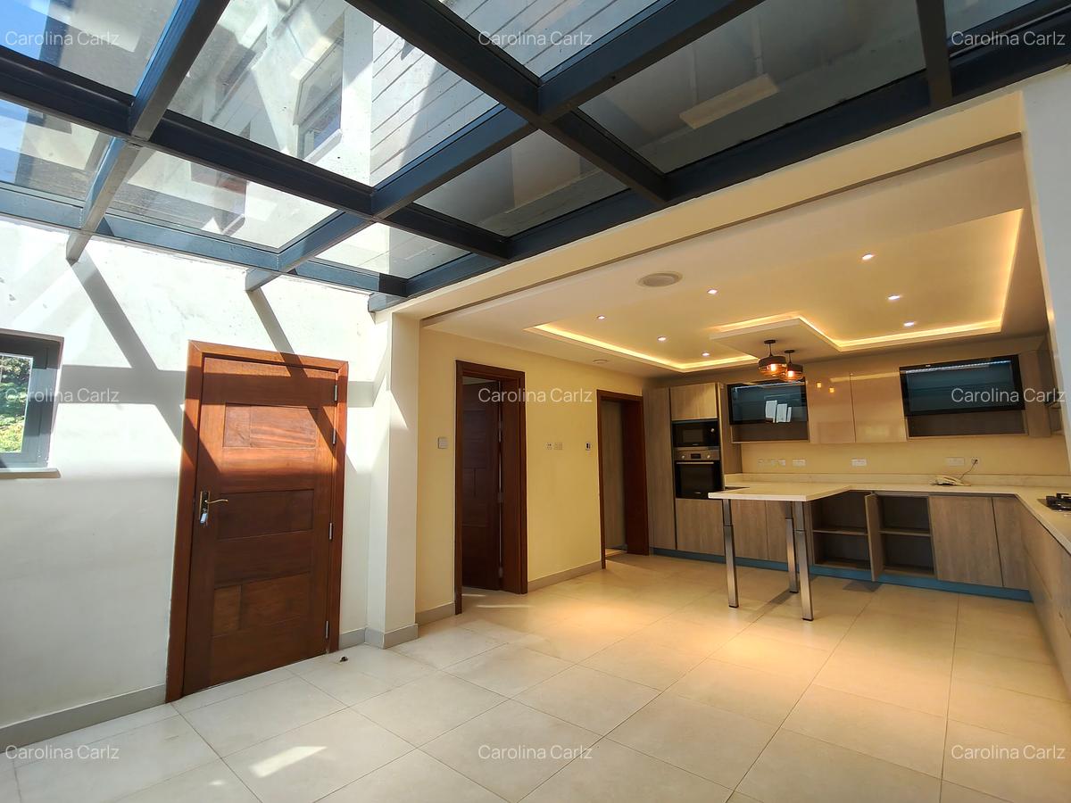 6 Bed House with En Suite at Westlands - 8