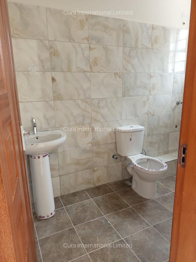 5,750 ft² Warehouse in Syokimau - 5