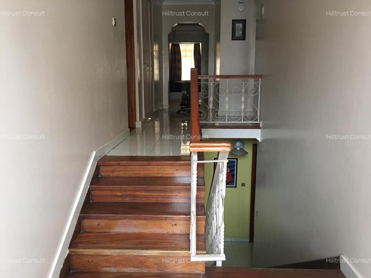 4 Bed Townhouse with En Suite at Brookside Garden - 12