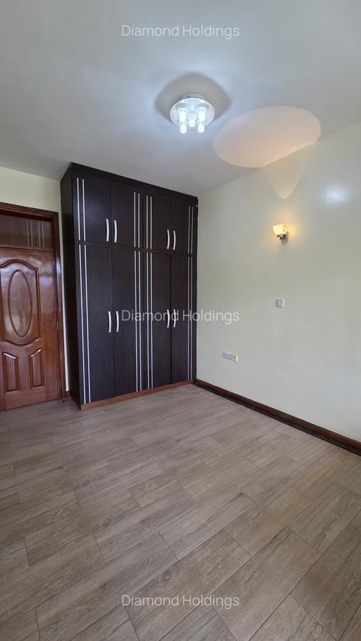 3 Bed Apartment with En Suite at Parklands - 10