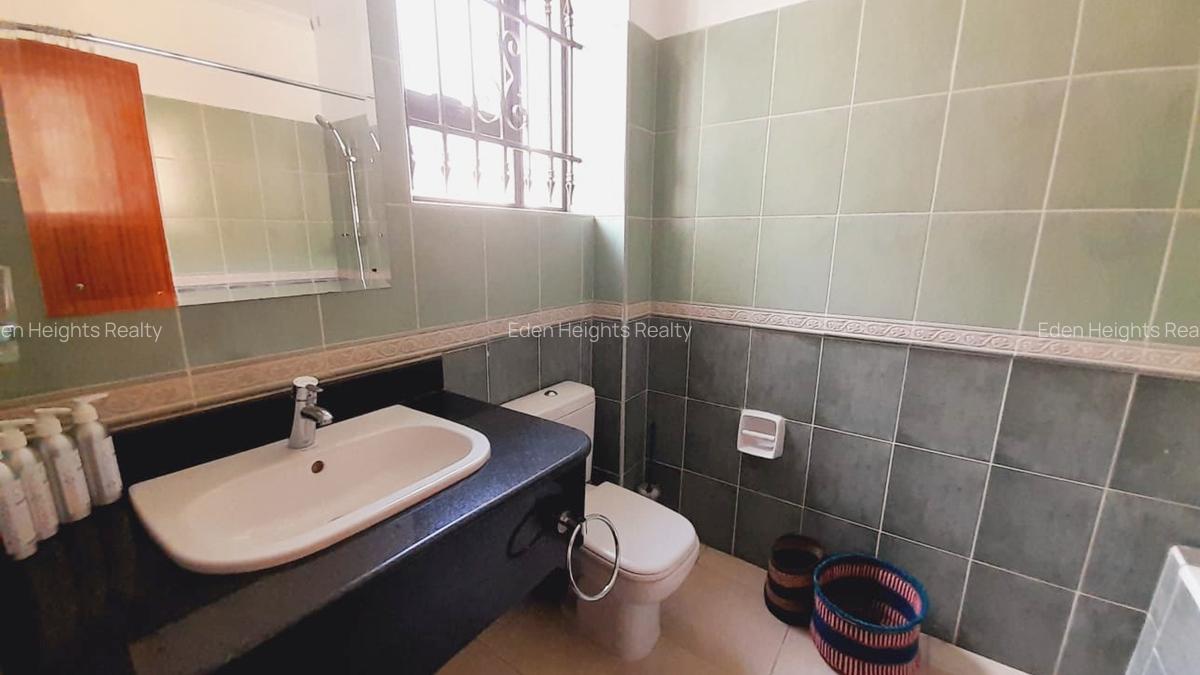 Furnished 3 Bed Apartment with En Suite at Dennis Pritt - 17