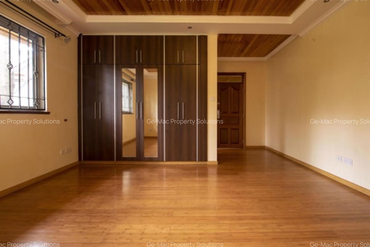 4 Bed Townhouse with En Suite in Runda - 9