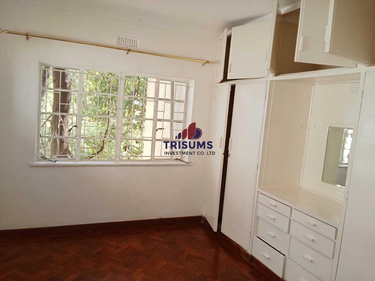 2 Bed Apartment with En Suite in Rhapta Road - 9