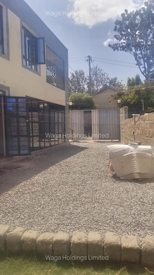 2 Bed Apartment with En Suite at Near Noonkopir Plaza - 2