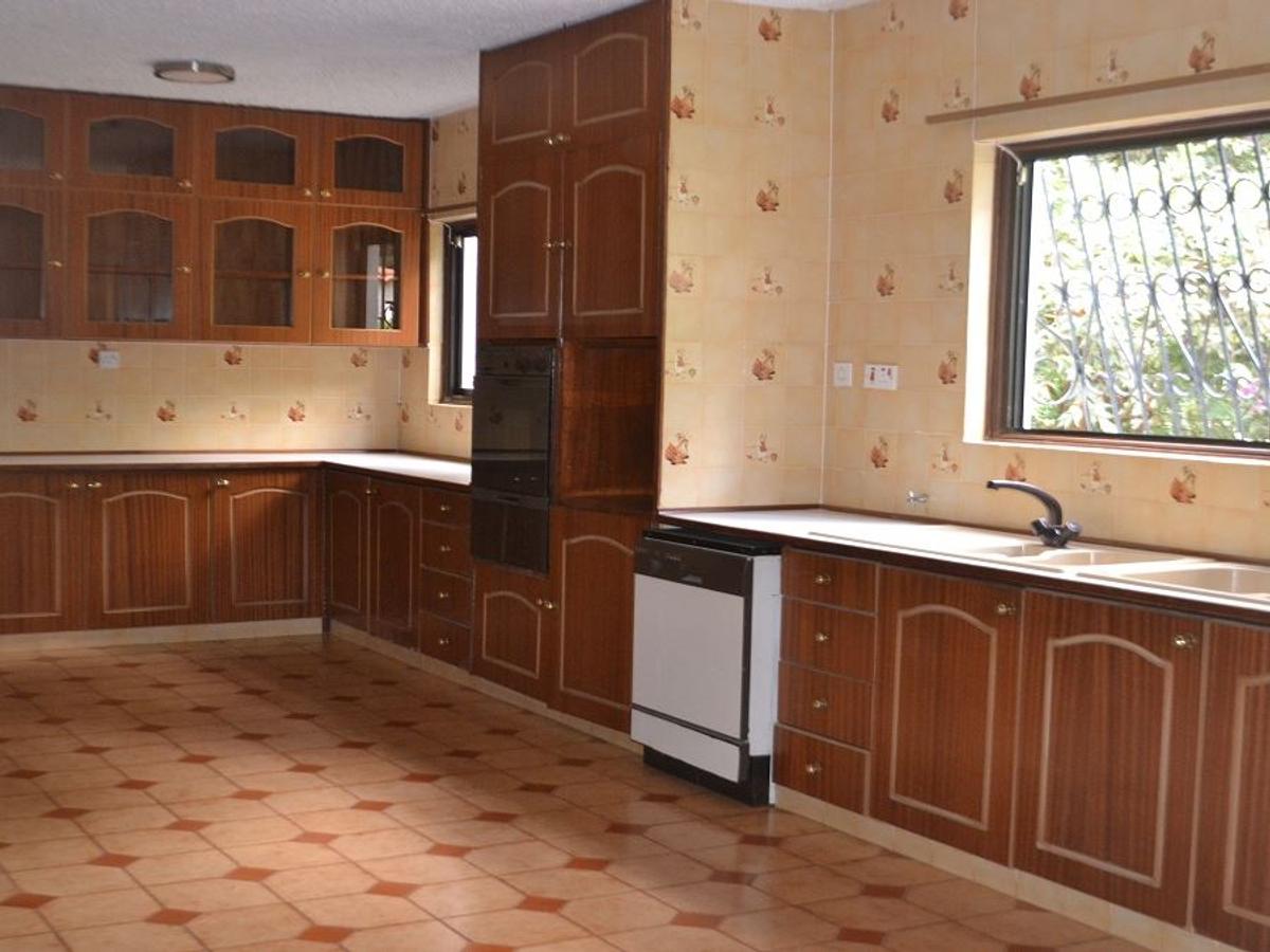 5 Bed House with En Suite at Muthaiga Road - 2