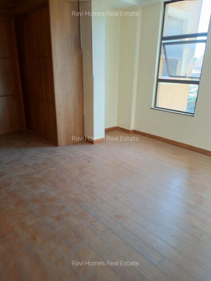 3 Bed Apartment with En Suite in Kilimani - 4