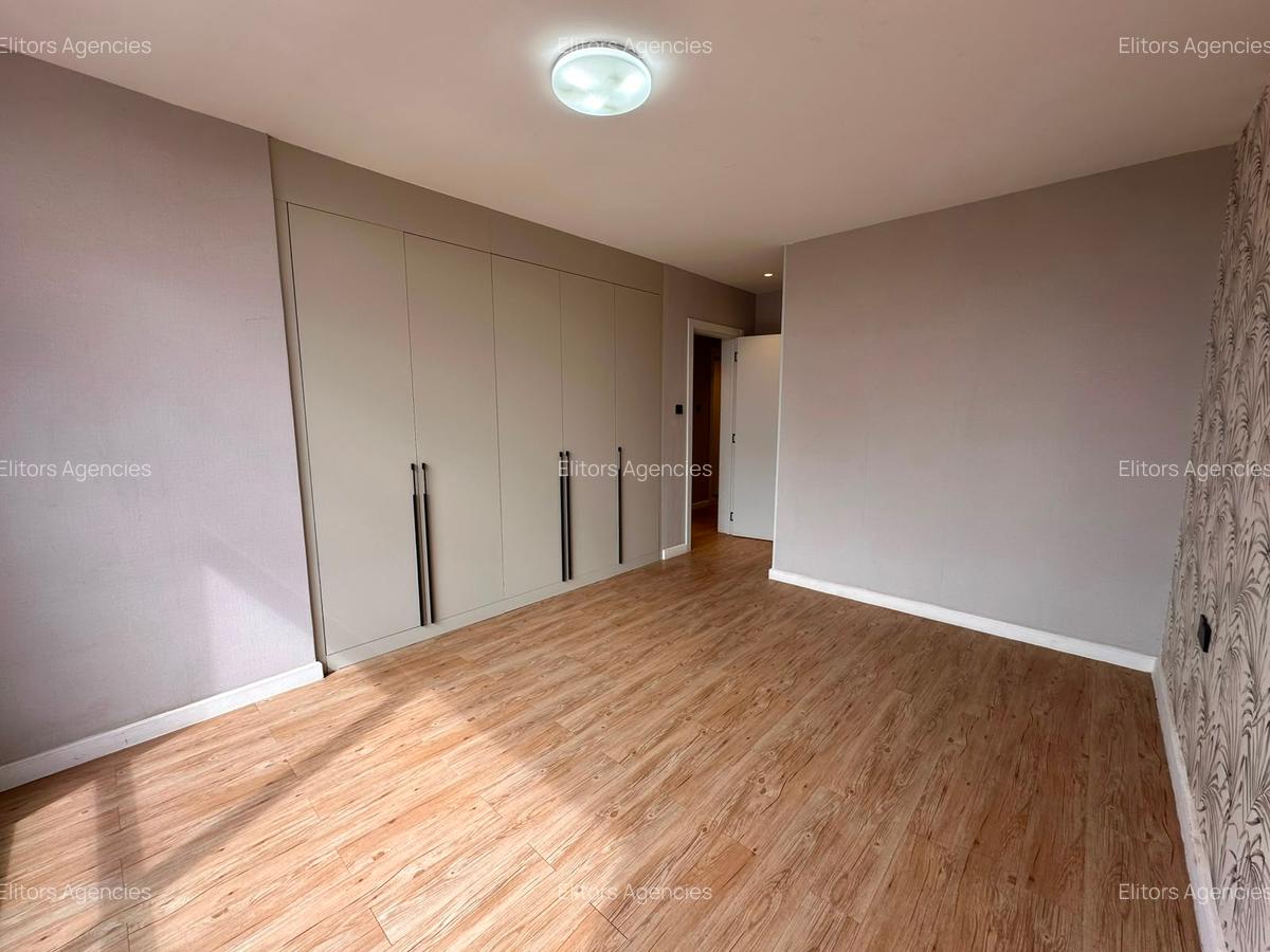 2 Bed Apartment with En Suite at Brookside Drive - 9